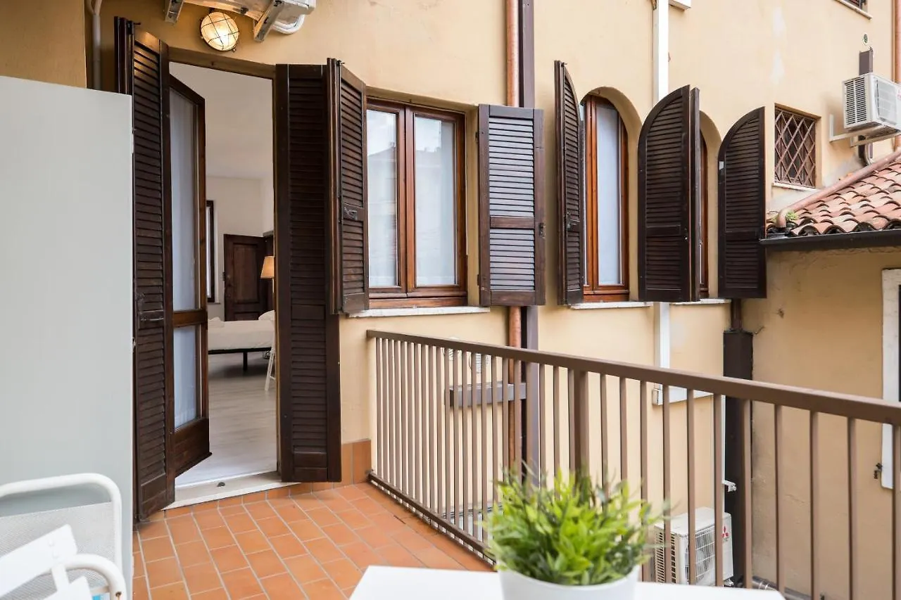 Pisano12 Apartment Verona Italy